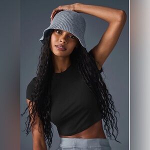 ALO Yoga Gray Denim Knit Cloche Hat
